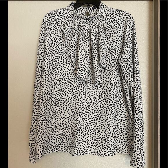 Shein Black and white long sleeve ruffle front top - Picture 1 of 7